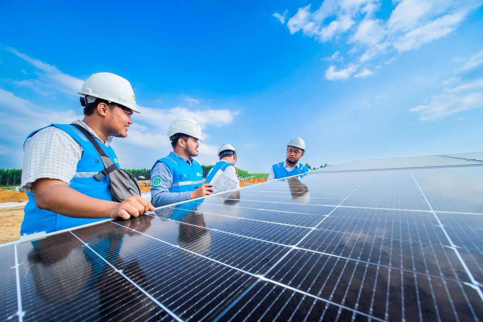 PLN Buka Lowongan Kerja bagi Lulusan D3 sampai S2 di Seluruh Indonesia