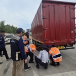 Pengelola Tol Bakter Gelar Operasi ODOL di Gerbang Tol Lematang, 16 Kendaraan Ditilang