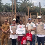 Jelang Hari Kesaktian Pancasila, YBM PLN UP3 Pringsewu Gerak Cepat Salurkan Bantuan Korban Bencana