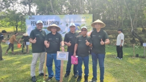 PTPN I Regional 7 Tanam 1.300 Pohon Buah di Pesawaran, Wujudkan Komitmen Pelestarian Lingkungan