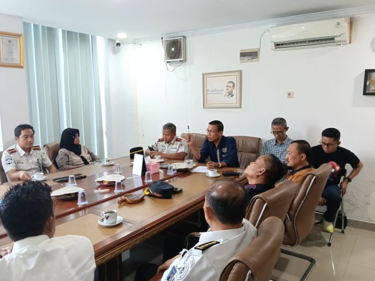 Kakanwil Ditjenpas Lampung Ajak Kalapas dan Karutan Belajar Kemitraan dengan Media di PWI