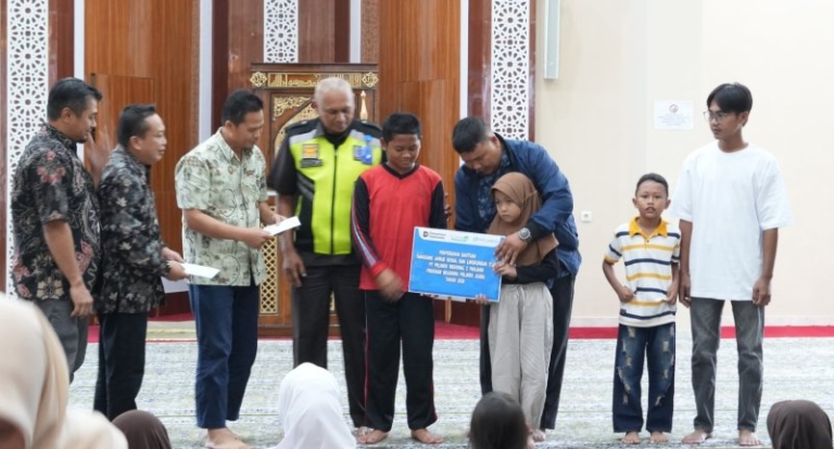 Mengantar Mimpi dari Pelabuhan, PT Pelindo Regional 2 Panjang Berikan Beasiswa kepada 40 Anak Berprestasi