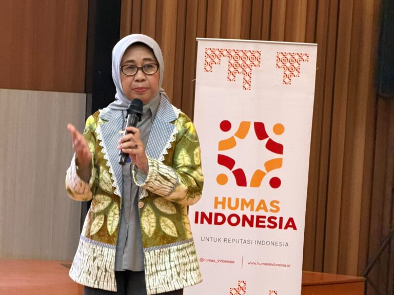 Rektor Unila Bagikan Arsitektur Manajemen Reputasi Kampus di Forum Kehumasan Nasional