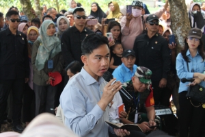 Wapres Gibran Respons Keluhan Petani Lampung Timur, Harga Singkong hingga Jalan Jadi Perhatian
