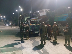 Satpol PP Provinsi Lampung dan Satgas TNI Pantau Pengiriman Gabah di Bakauheni