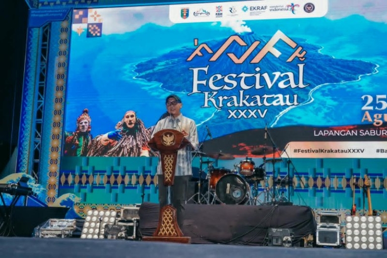 Festival Krakatau XXXV Dibuka, Gubernur Mirza Tekankan Pariwisata Harus Berdampak ke Ekonomi Rakyat