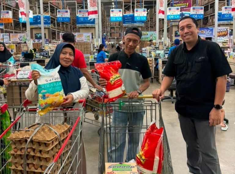 BULOG Lampung Perluas Penjualan Beras Premium di Retail Modern, Stok Capai 288 Ribu Ton