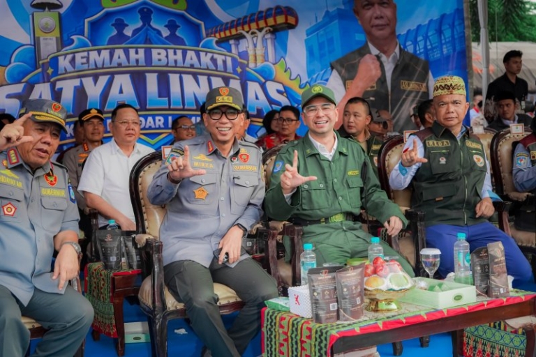 Perkuat Kesiapsiagaan, Gubernur Mirza Dorong Satlinmas Lebih Dekat dengan Masyarakat