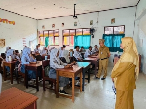 DLH Lampung Dampingi SMA Negeri 1 Ambarawa Menuju Adiwiyata Mandiri