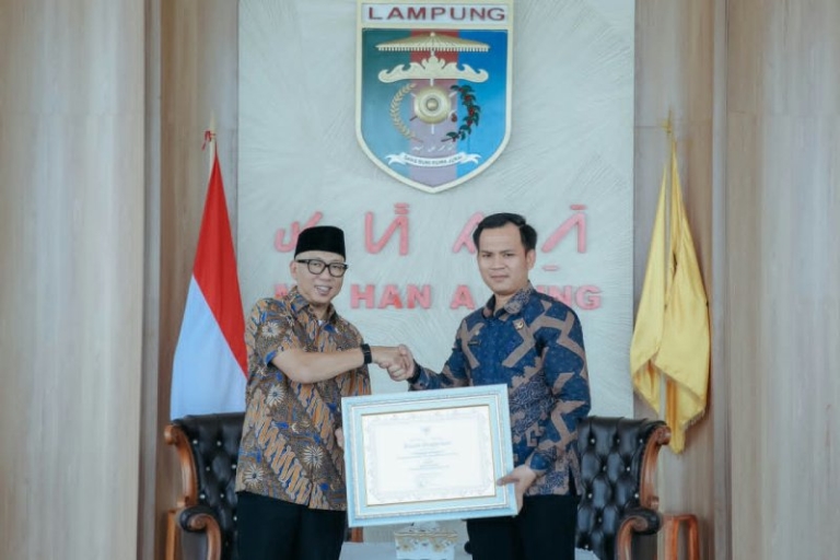 Kepemimpinan Jadi Kunci Kemajuan Desa, Gubernur Mirza Apresiasi Desa Karang Pucung dan Gedung Air