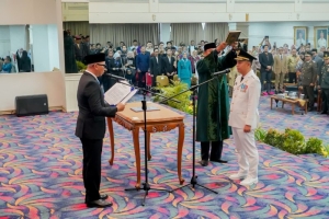 Gubernur Mirza Lantik Galang Putra Rahman, Minta Perkuat Sinergi dengan Bupati Way Kanan